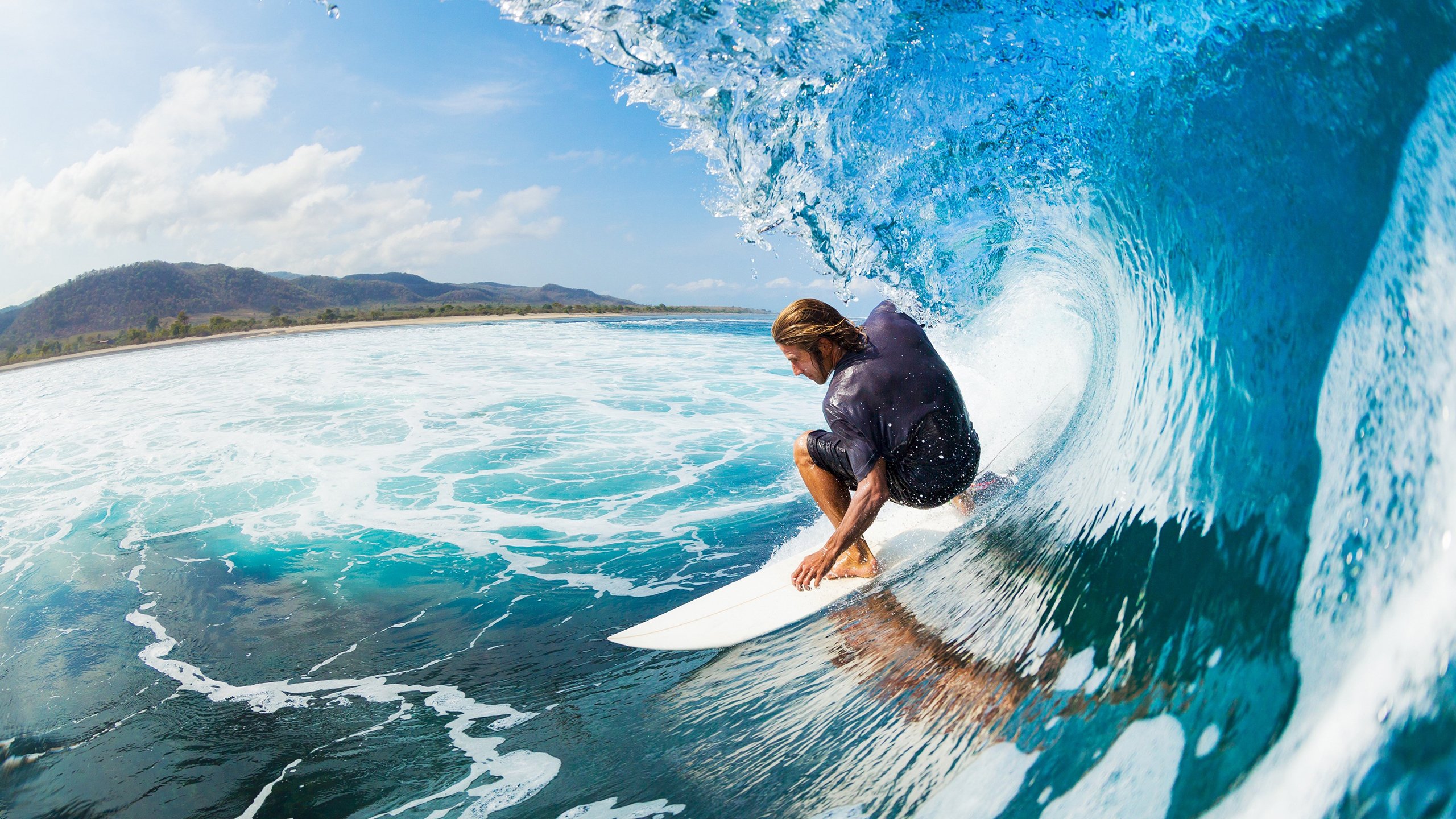 医院“复健患者小步跑” 在医生陪同下安全完成首跑